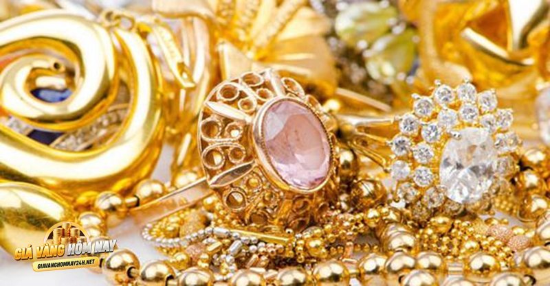 Giá vàng trực tuyến hôm nay - Tác động từ thị trường quốc tế