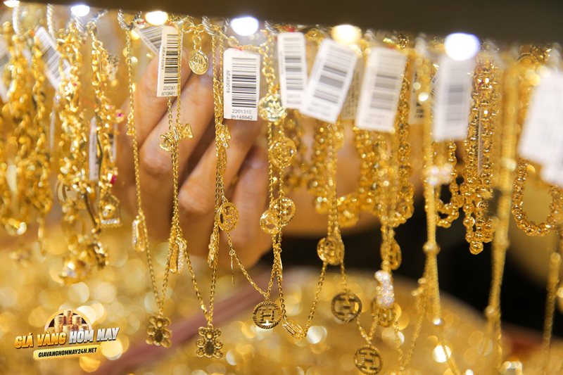Giá vàng 610 hôm nay - Vàng 610 có phải vàng 18K không? Giá vàng 610 hôm nay - Vàng 610 có phải vàng 18K không?